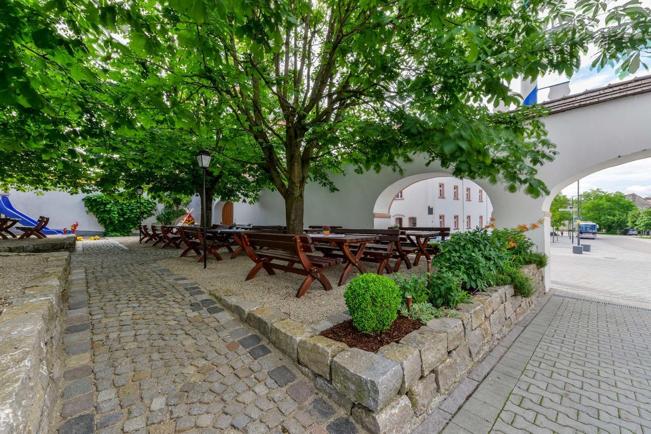 Sixt Hotel
